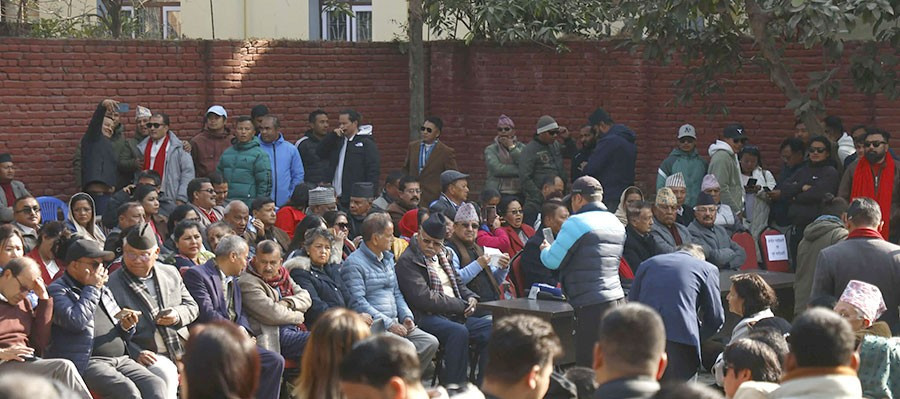 चुनाव हुन्छ, कांग्रेसले बहुमत ल्याउँछ : पूर्णबहादुर खड्का