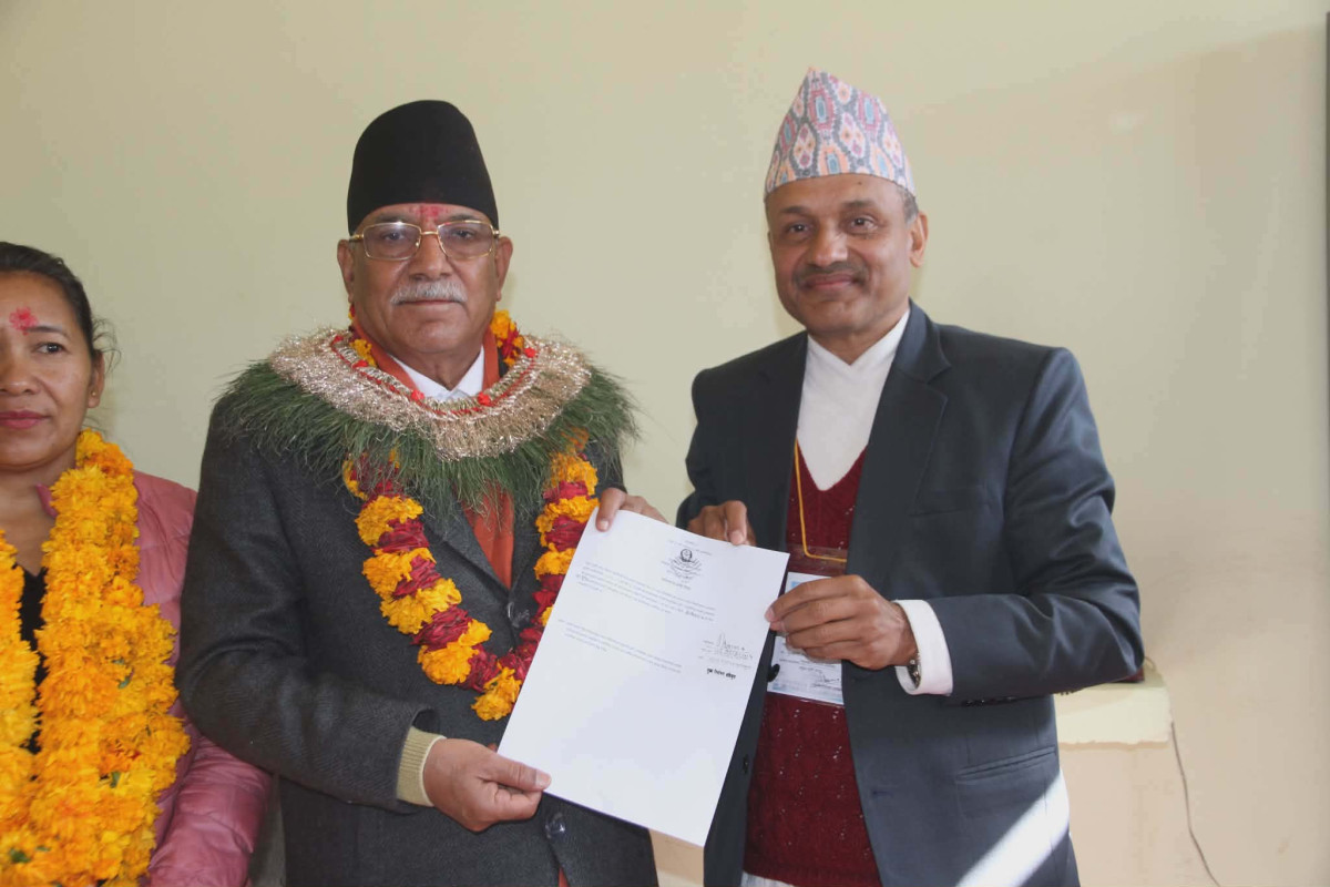 रुकुमपूर्वबाट प्रचण्डको उम्मेदवारी मनोनयन दर्ता