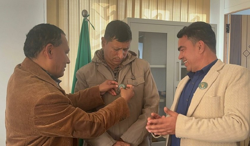 रास्वपा बारा–३ का क्षेत्रीय उपसभापति उज्यालो नेपाल पार्टी प्रवेश