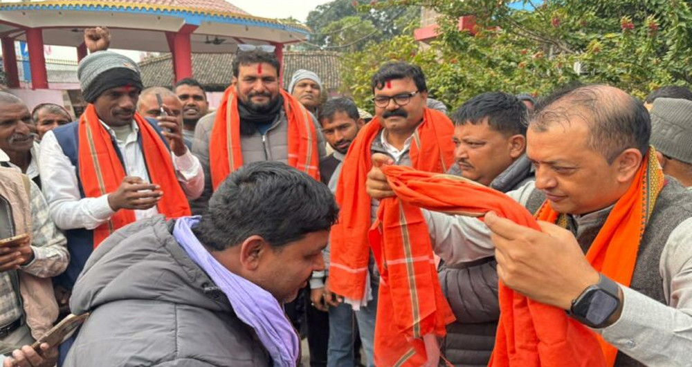गगन थापालाई सघाउन भन्दै सांसदका उम्मेदवारसहित चार वडाध्यक्ष कांग्रेस प्रवेश