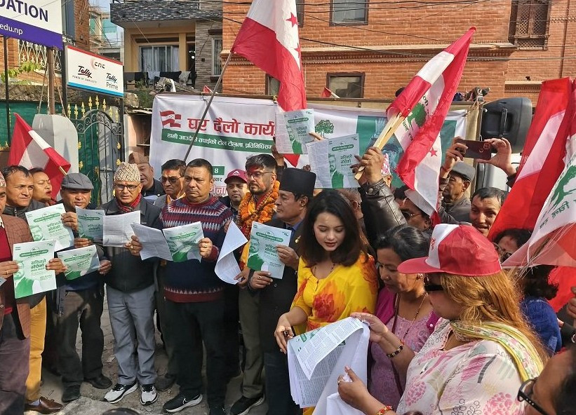 काठमाडौँ–४ का कांग्रेस उम्मेदवार तिमल्सेनाले सार्वजनिक गरे प्रतिज्ञापत्र