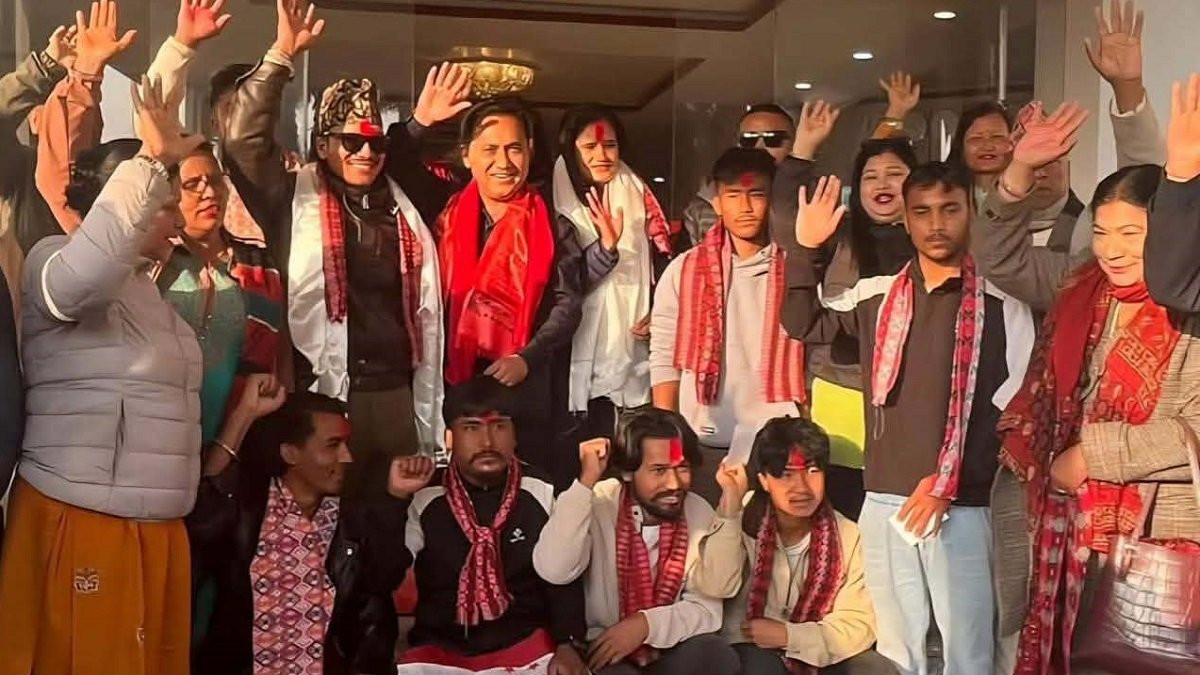 रास्वपालाई कर्णाली प्रदेशमा धक्का, प्रदेश महामन्त्री र जिल्ला सभापतिले छाडे पार्टी