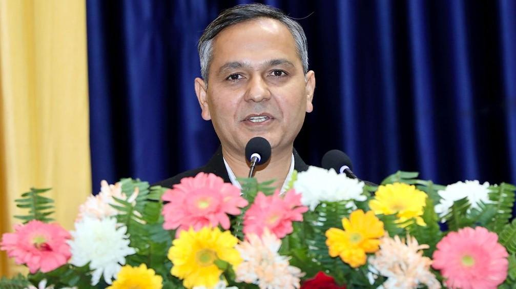 निर्वाचनपश्चात् संविधानले सही बाटो समातेको छ : गृहमन्त्री