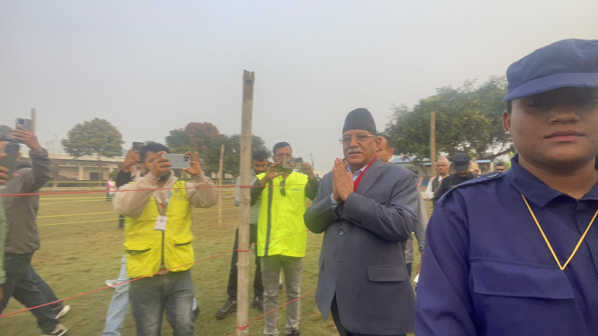 रुकुम पूर्वमा नेकपाका प्रचण्ड भारी मतान्तरले विजयी