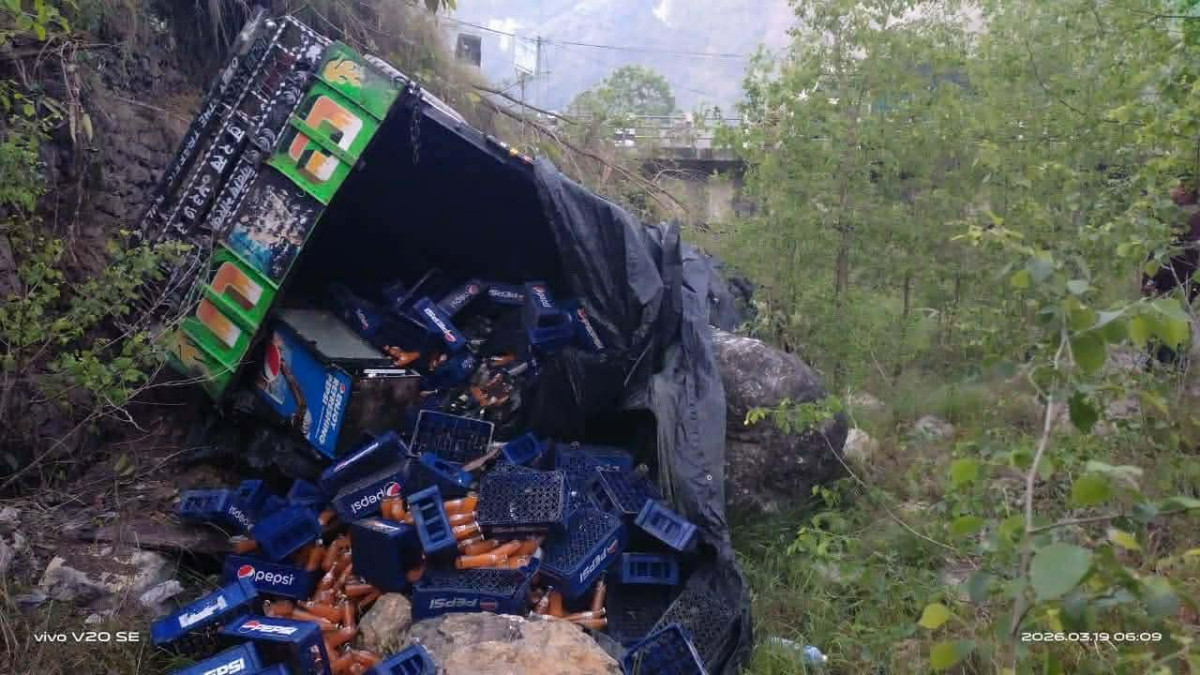 गुल्मीमा ट्रक दुर्घटना, दुई जना घाइते