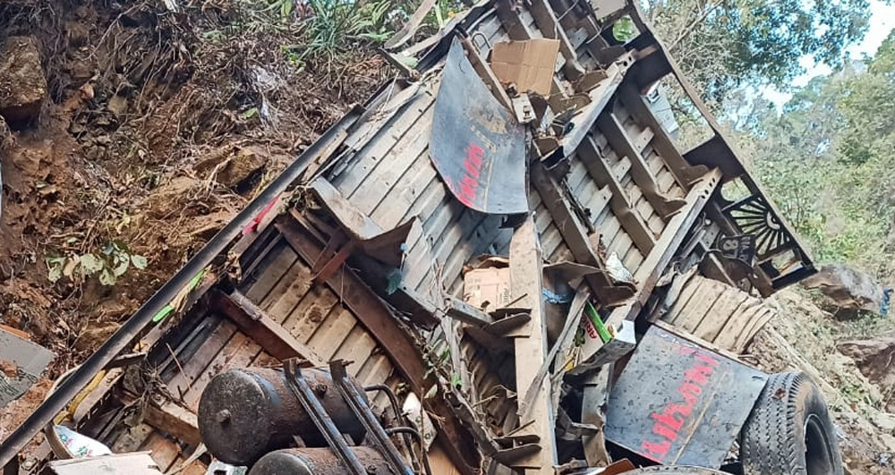 मकवानपुरमा ट्रक दुर्घटना हुँदा एक जनाको मृत्यु, एक गम्भीर घाइते