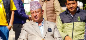 पूर्वमन्त्री दीपक खड्का पक्राउ