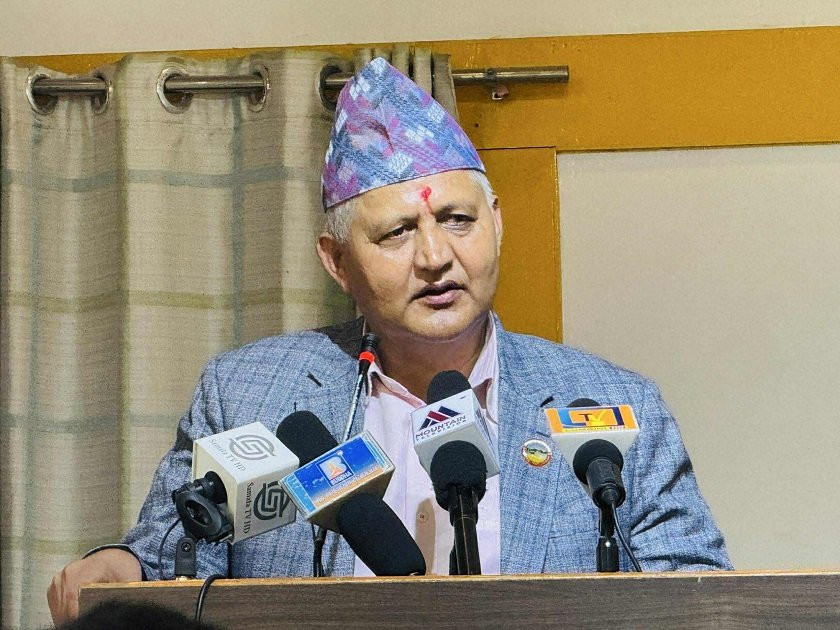 ‘जनअपेक्षाअनुसार सेवा सुधार गर्न सरकार प्रतिबद्ध छ’ :मुख्यमन्त्री  आचार्य
