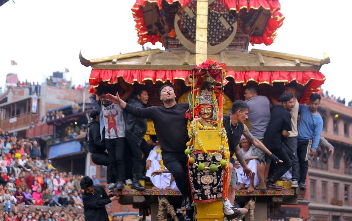 आठ रात नौ दिन मनाइने बिस्केट जात्रा सम्पन्न