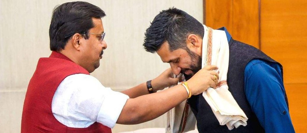 रविको यो भ्रमण अरु नेपाली नेताको भन्दा कति फरक ?