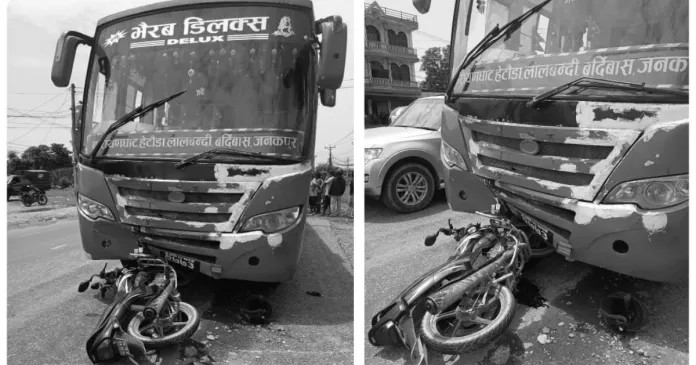 खैरहनीमा बस र मोटरसाइकल ठोक्किँदा दुई जनाको मृत्यु