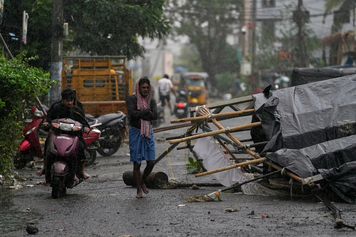 अर्नब चक्रवातले आन्ध्र प्रदेशमा ३ जनाको मृत्यु, ७ सयभन्दा बढी गाउँ प्रभावित